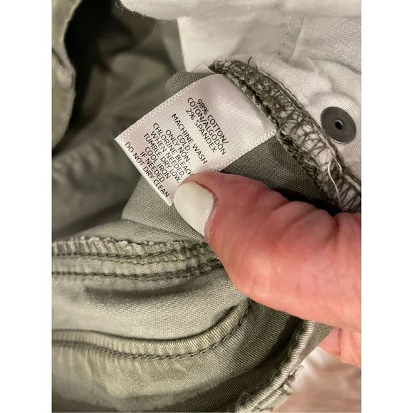 LOFT Green Camouflage Cropped Pants - Picture 3 of 5